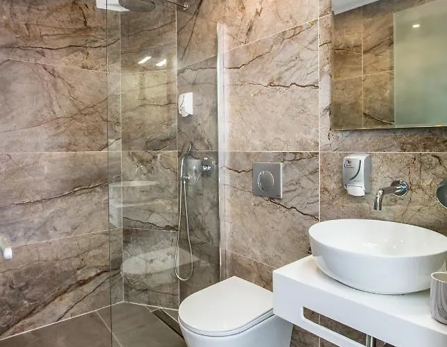 Azzurro Deluxe Lejlighed